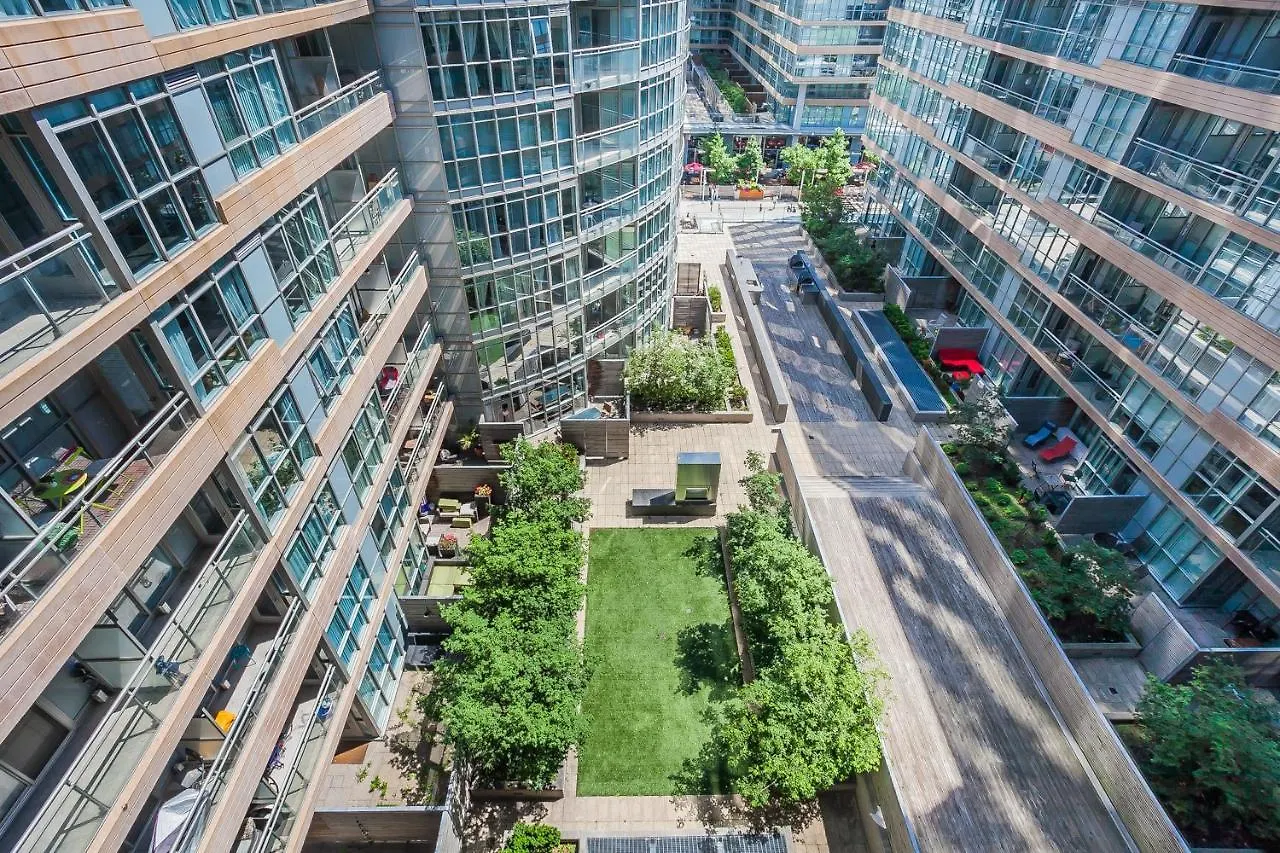 Cozy 2Br Close To Cn Tower & Harbourfront Toronto