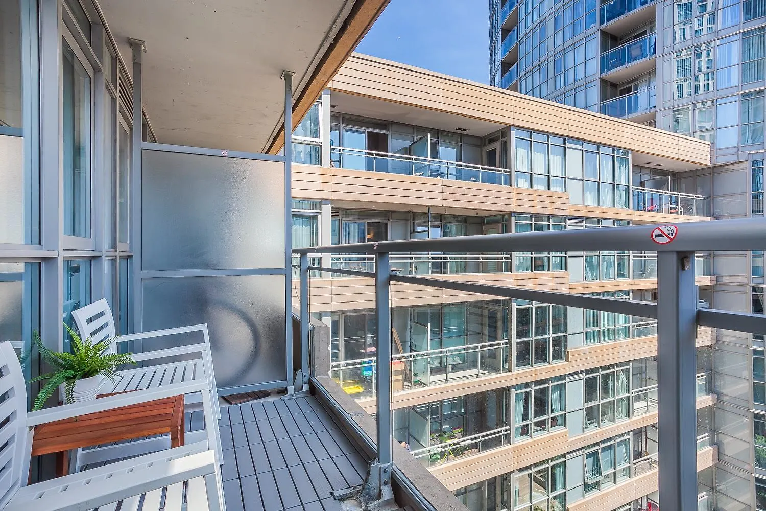 Lejlighed Cozy 2Br Close To Cn Tower & Harbourfront Toronto